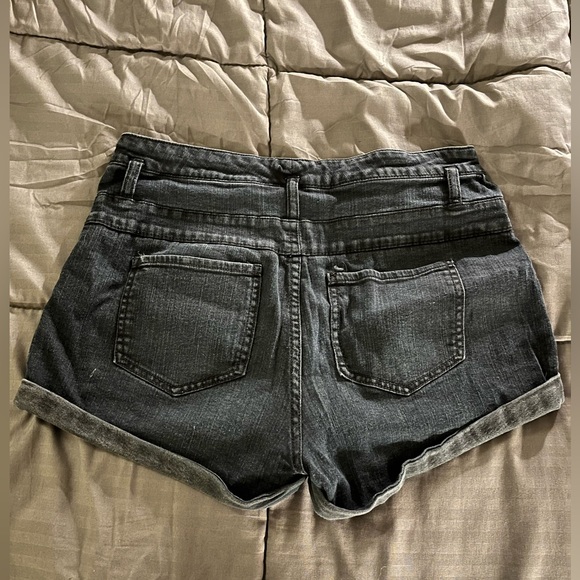 Black denim high rise shorts - Picture 2 of 5